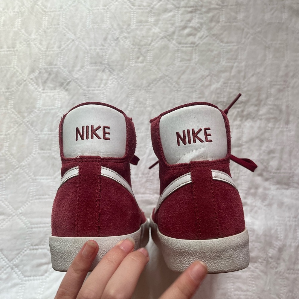 red nike blazers